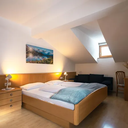 Oberlinderhof Apartment *