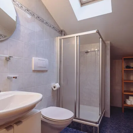 Apartment Oberlinderhof Cadipietra